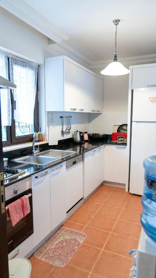 Spacious Villa With Sea And Mountain View 케메르 외부 사진